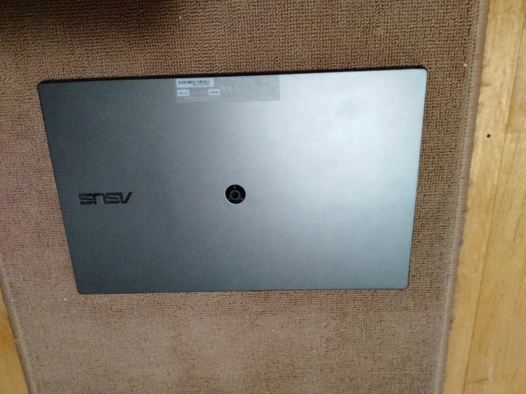 訳あり　画面に傷あり　ASUS MB16AH 　15.6型