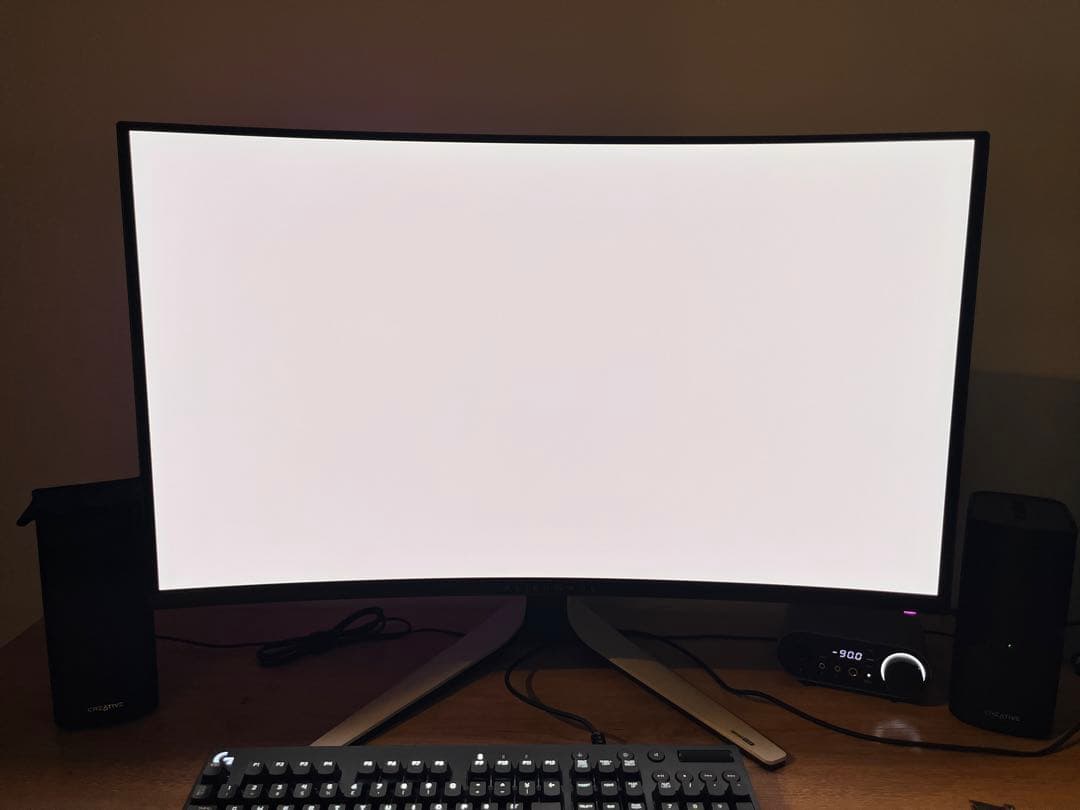 DELL ALIENWARE AW3225QF 32インチ 4K 240Hz