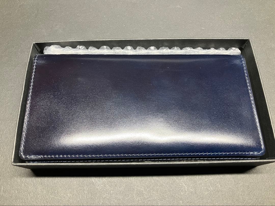 小物 Loneo cordovan Navy