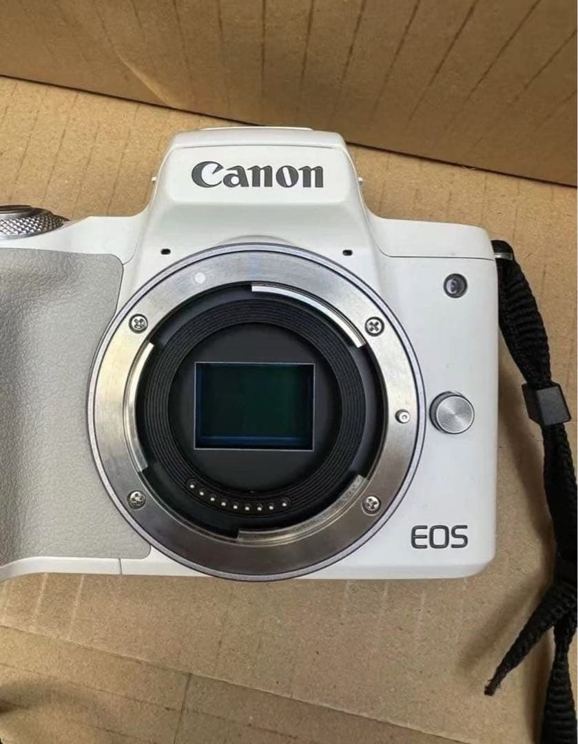 CANON EOS Kiss M2 ダブルズームキット [ホワイト]