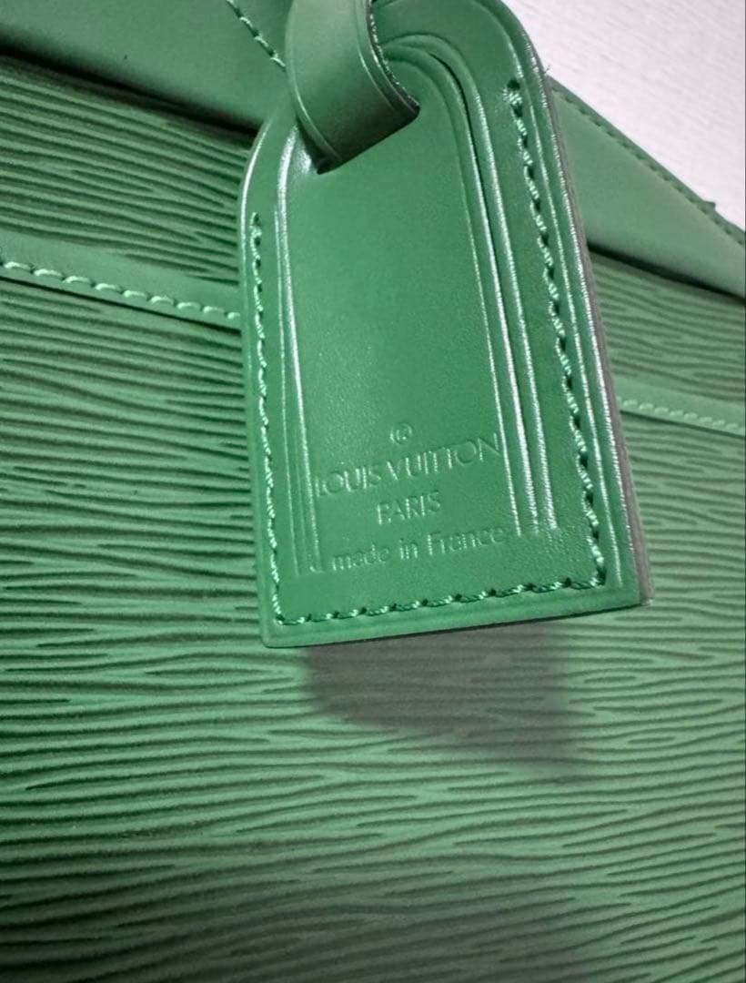 LOUIS VUITTON ルイヴィトン エピ リヴィエラ スクエアバッグ