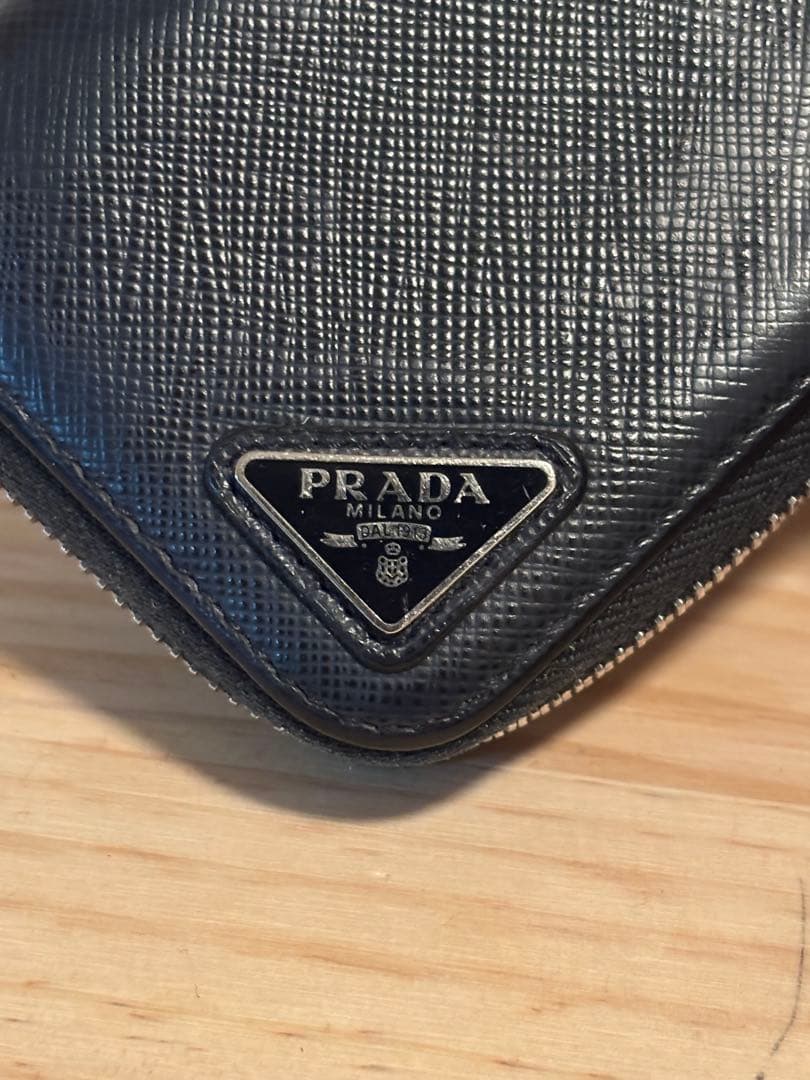 PRADA サフィアーノトライアングル　ケース/カードホルダー