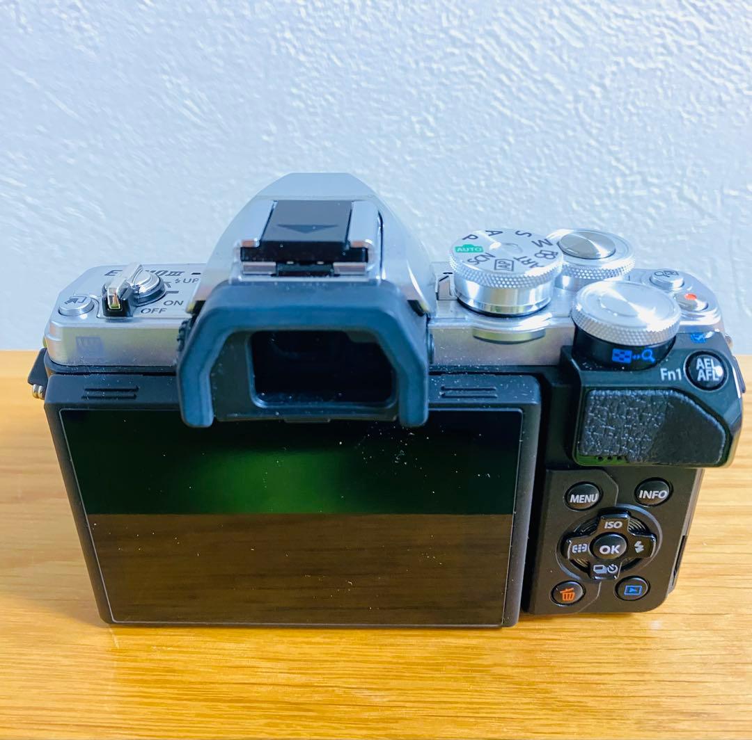 m*i様 OLYMPUS ミラーレス一眼カメラ OM-D E-M10 MarkI