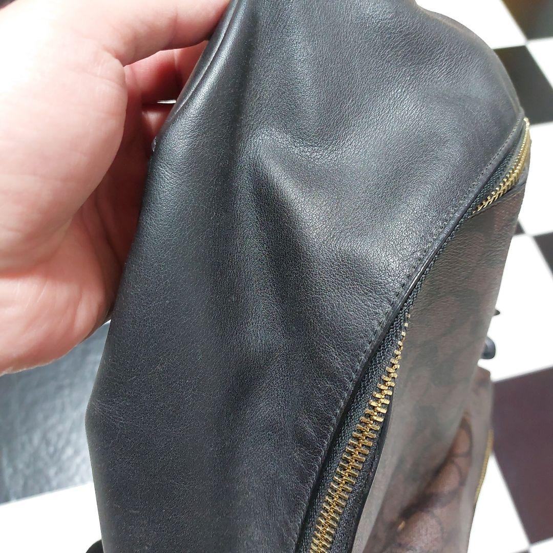 COACH　シグネチャーバックパック　ブラウン