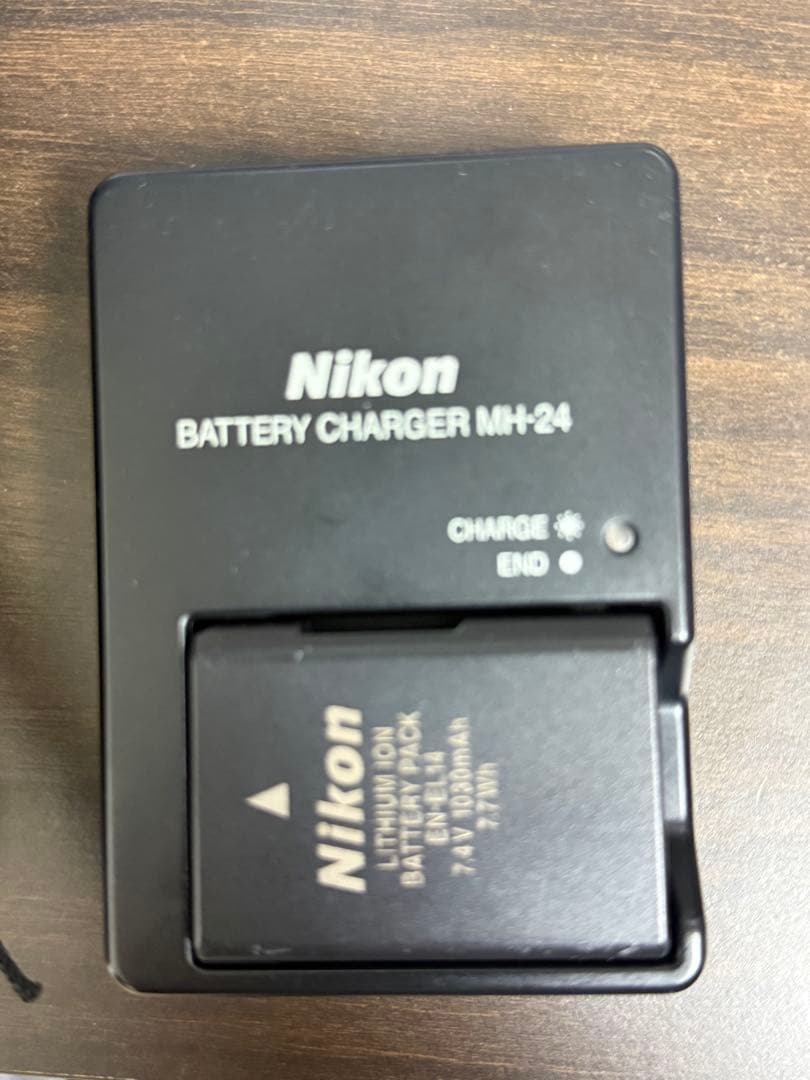 ニコン Nikon D3100♡スマホに転送♡人気機種♡小型軽量一眼レフ♡