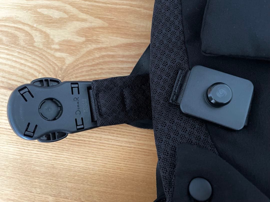 【美品】AIRBUGGY エアバギー 抱っこ紐 ベビーキャリア ブラック