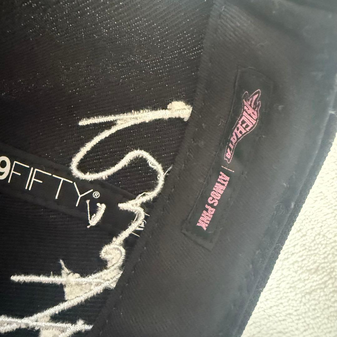 RIEHATA×NEWERA×atmos pink 9FIFTY ロゴキャップ