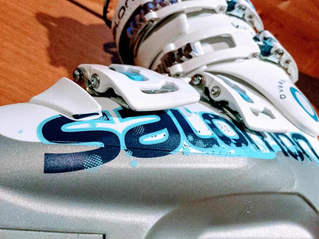 新品？SALOMON スキー ブーツ 24上級 用 初級 まで使えるフレックス