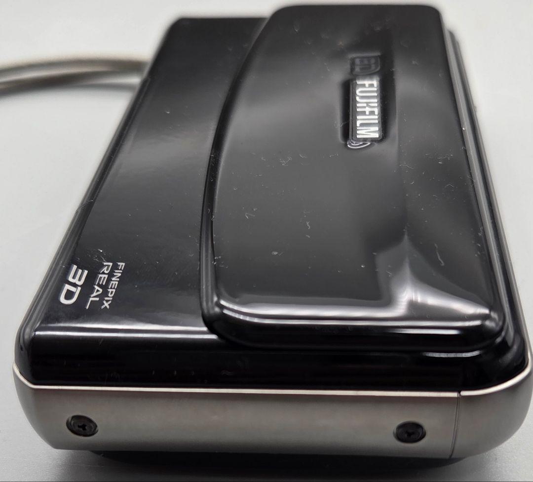 【レア品】3Dデジカメ　富士フィルム　 FinePix REAL 3D W1