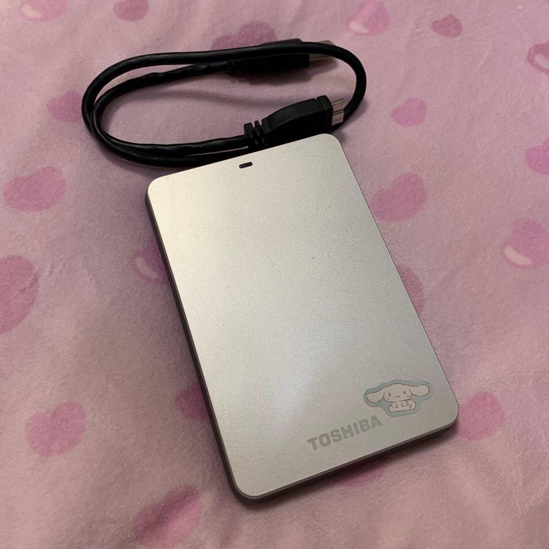 TOSHIBA 750GB 外付け ポータブルHDD