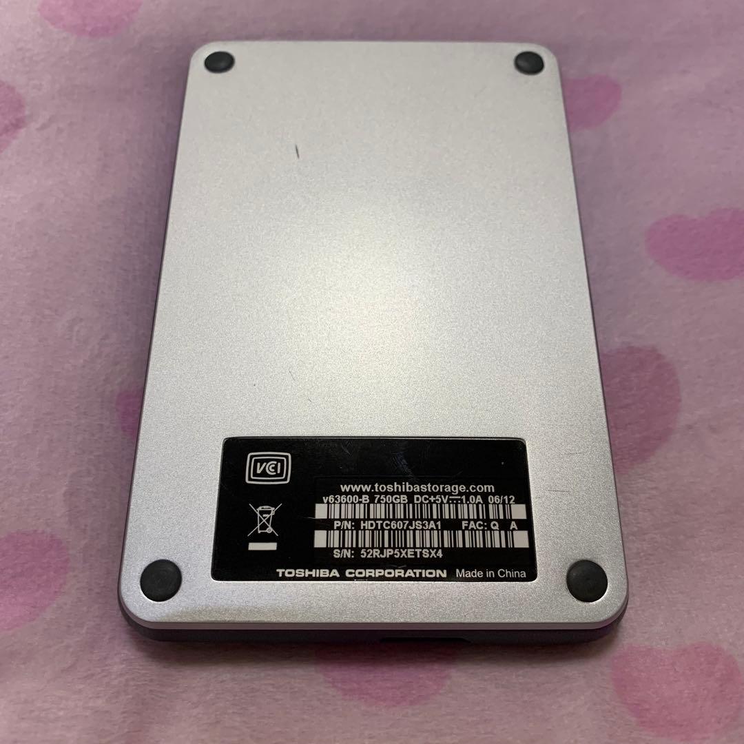 TOSHIBA 750GB 外付け ポータブルHDD