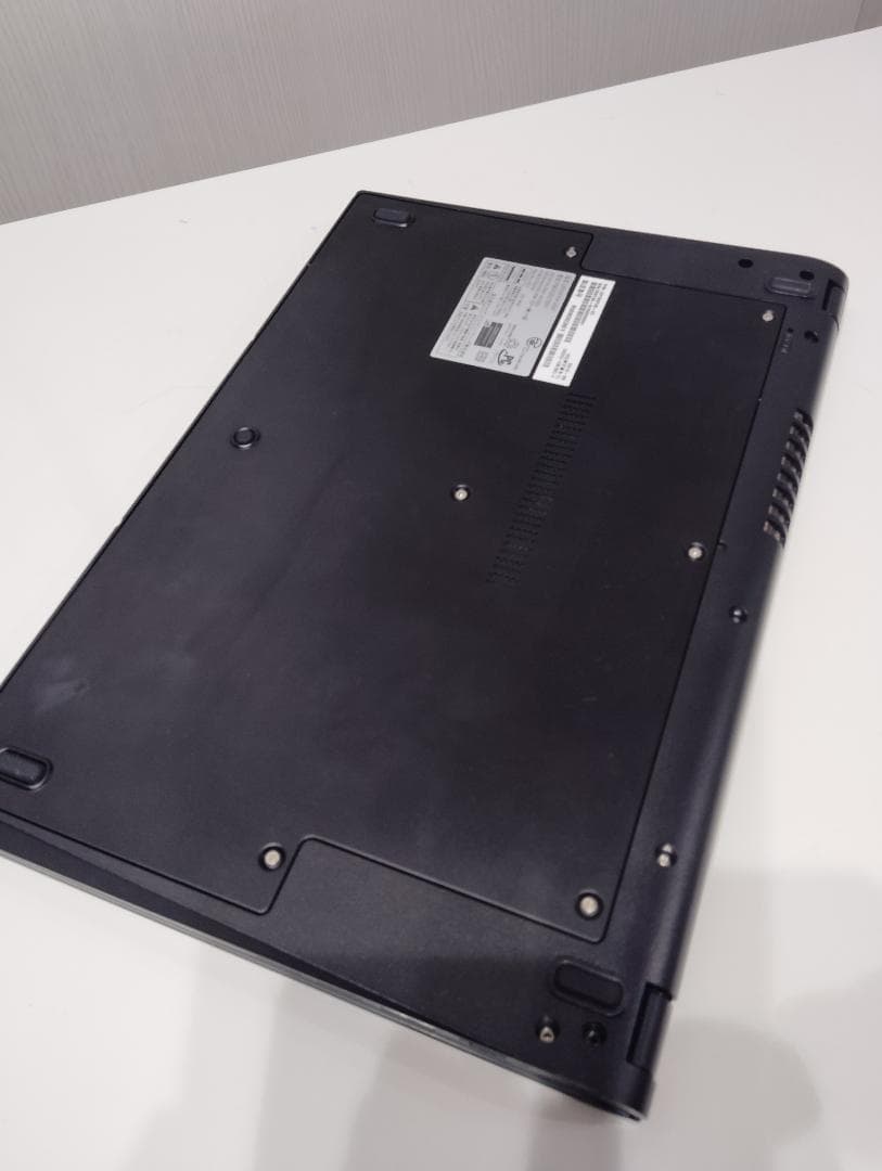 FUJITSU U537 13.3インチ ノートPC