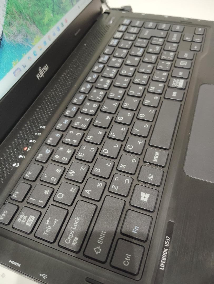 FUJITSU U537 13.3インチ ノートPC