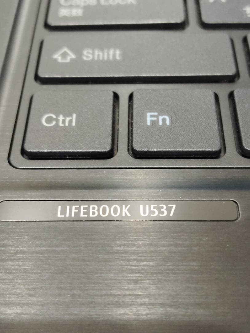 FUJITSU U537 13.3インチ ノートPC