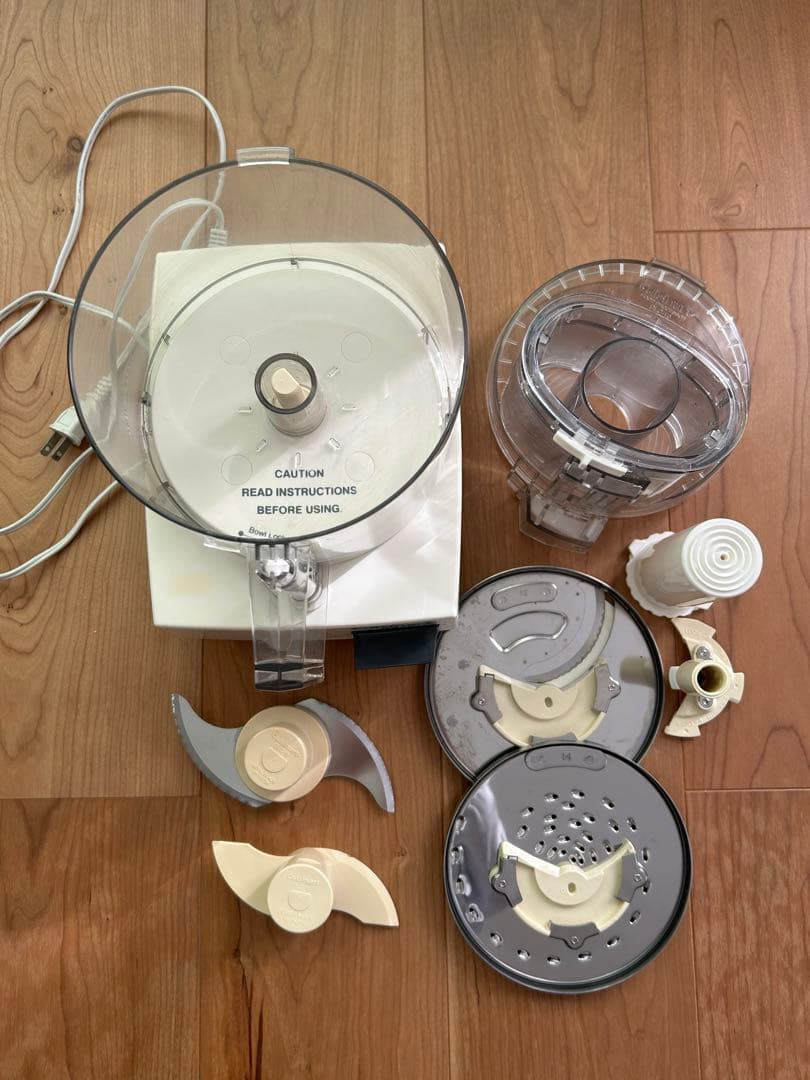 【週末限定値下げ】クイジナートDLC-10PLUS フードプロセッサー