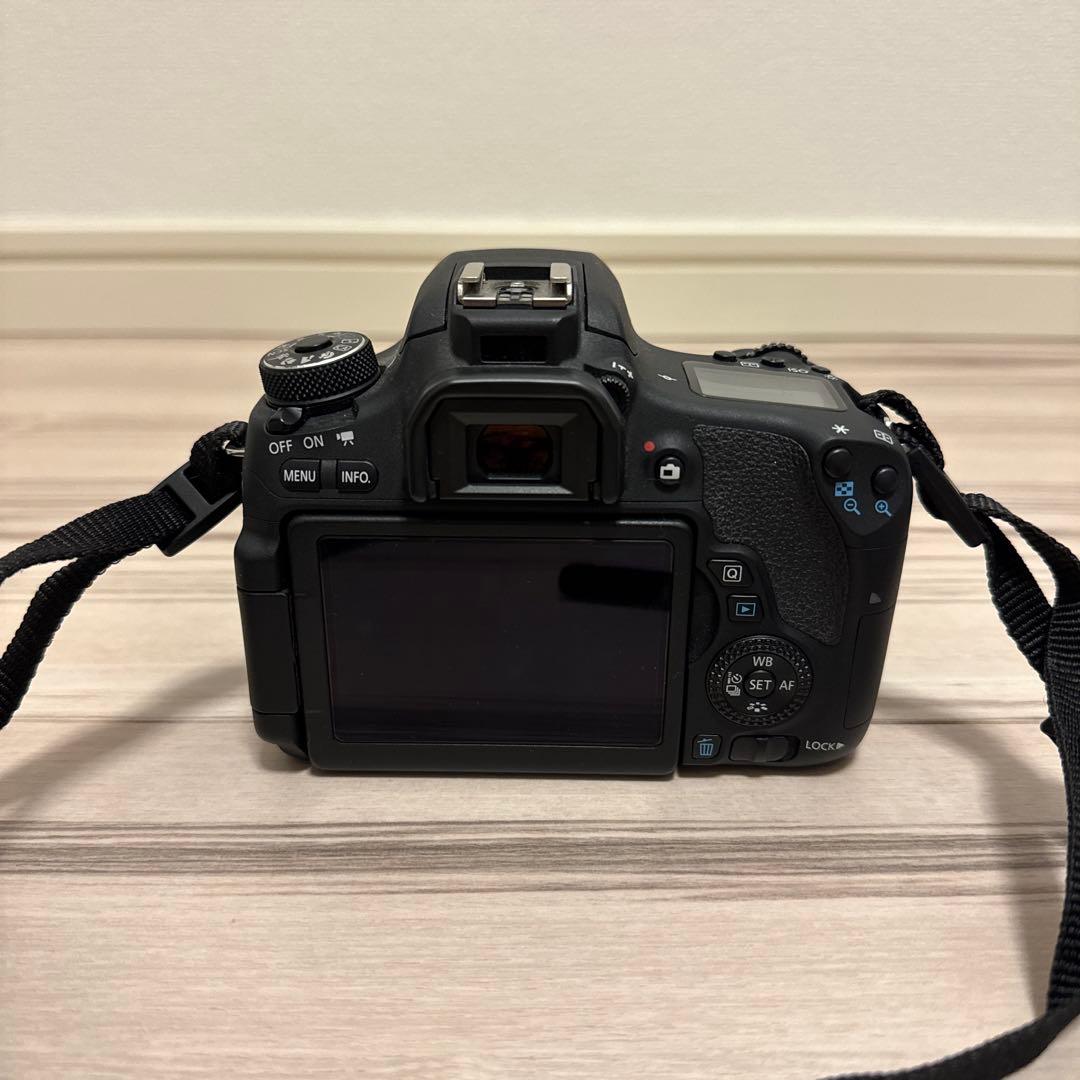 Canon EOS 8000D デジタル一眼レフカメラ