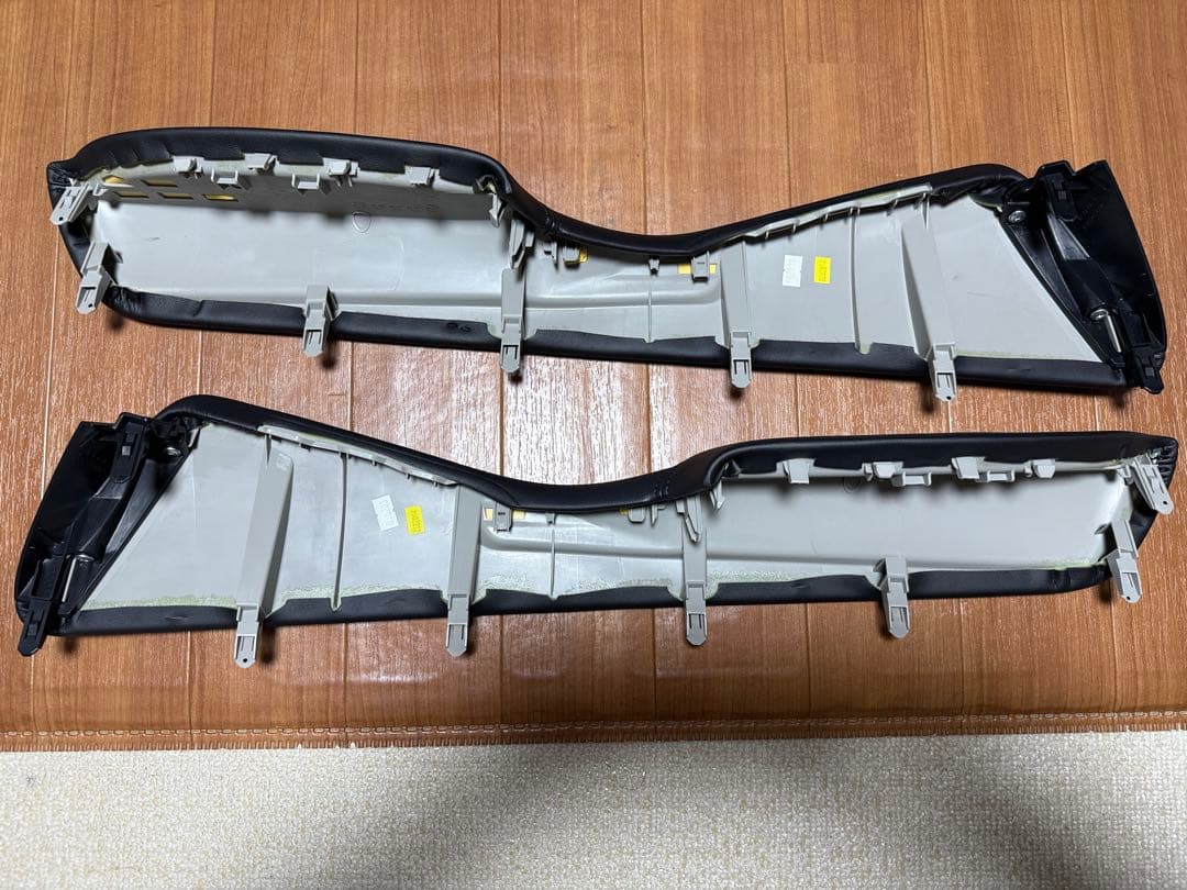 ３０系アルファード　ヴェルファイア　ドアアームレスト　左右セット
