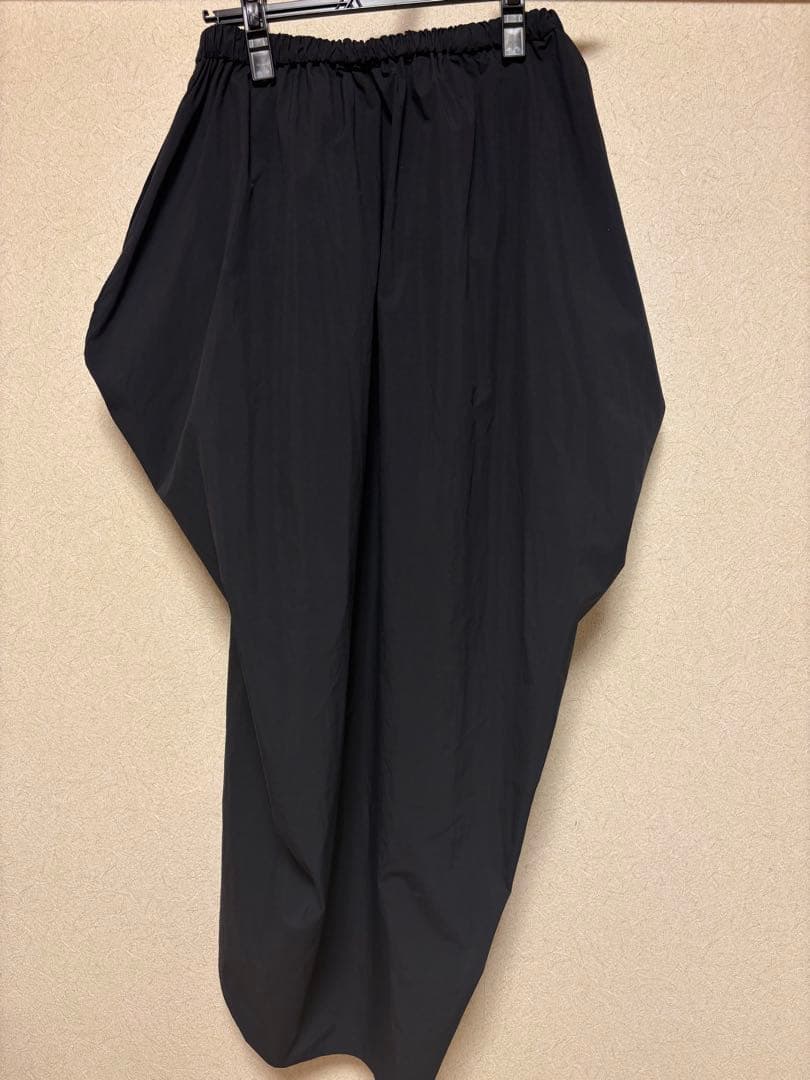 SEA TYPEWRITER DRAPE SKIRTドレープスカート/ ブラック