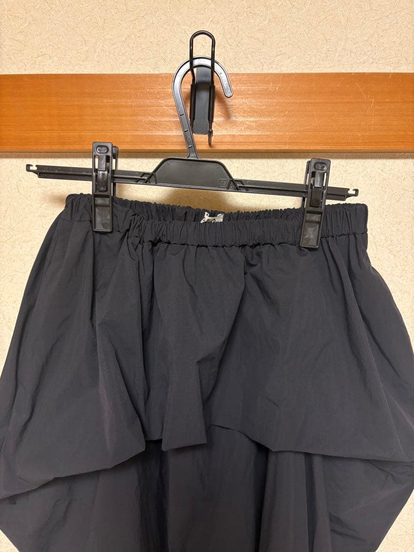 SEA TYPEWRITER DRAPE SKIRTドレープスカート/ ブラック