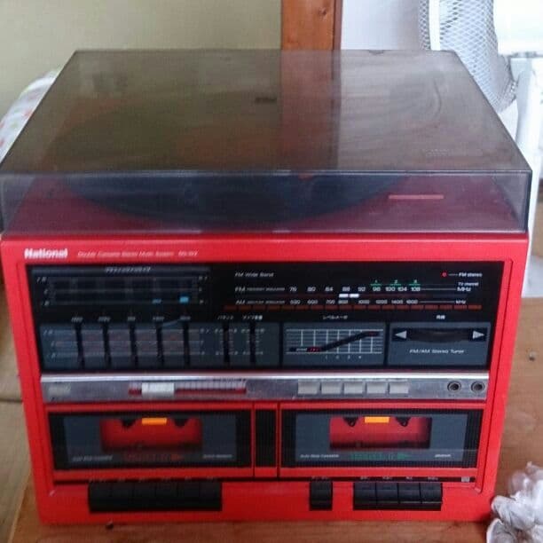 レコード、カセットコンポ？