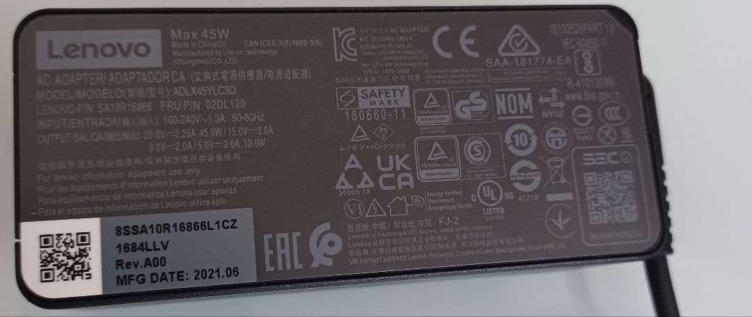 Lenovo 300e Chromebook 2nd Gen　レノボ美品✨