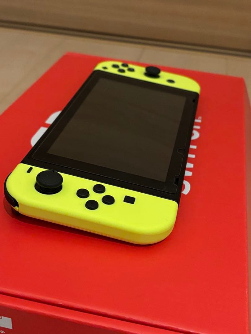 Nintendo Switch 本体 ケース+備品付き