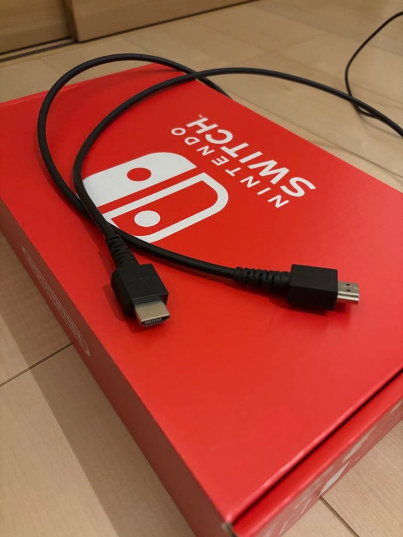 Nintendo Switch 本体 ケース+備品付き