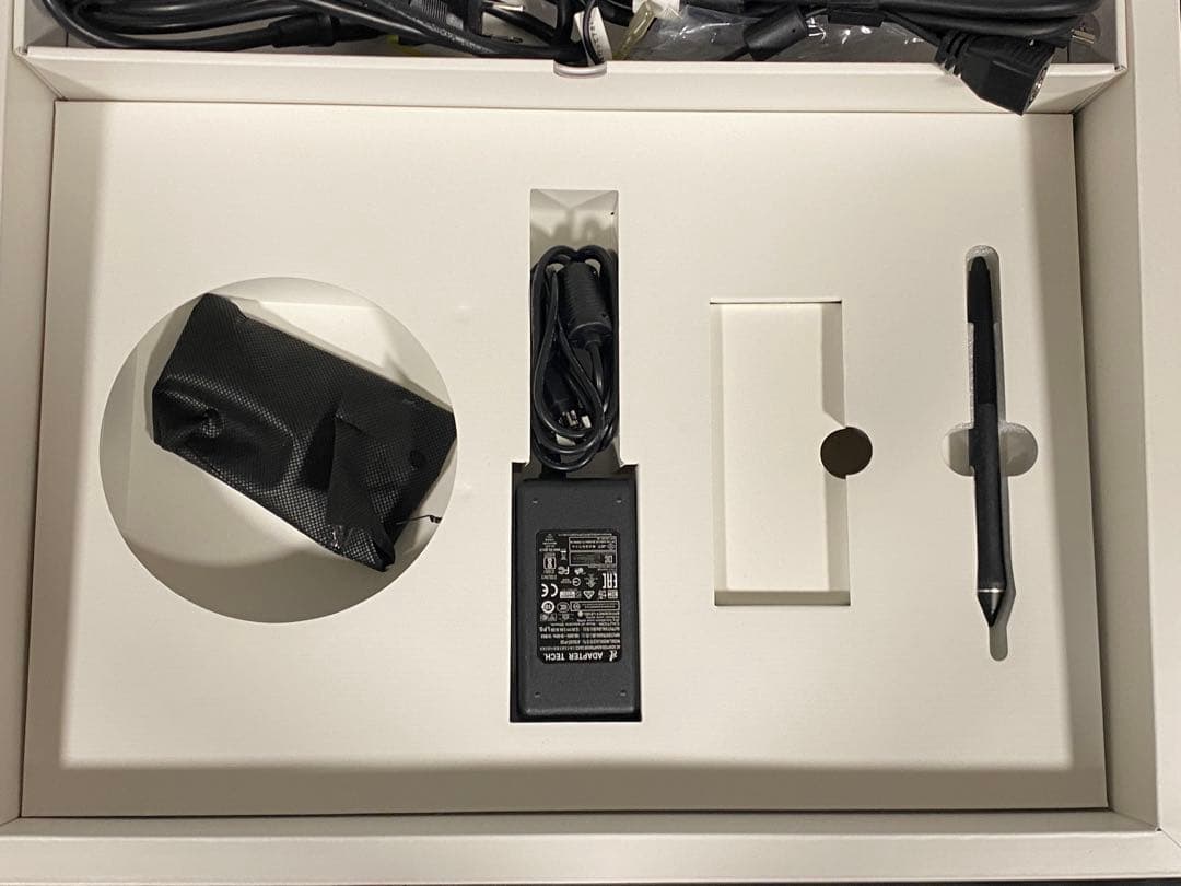 専用スタンド付き wacomワコムCintiq16 DTK-1660/K0-DX