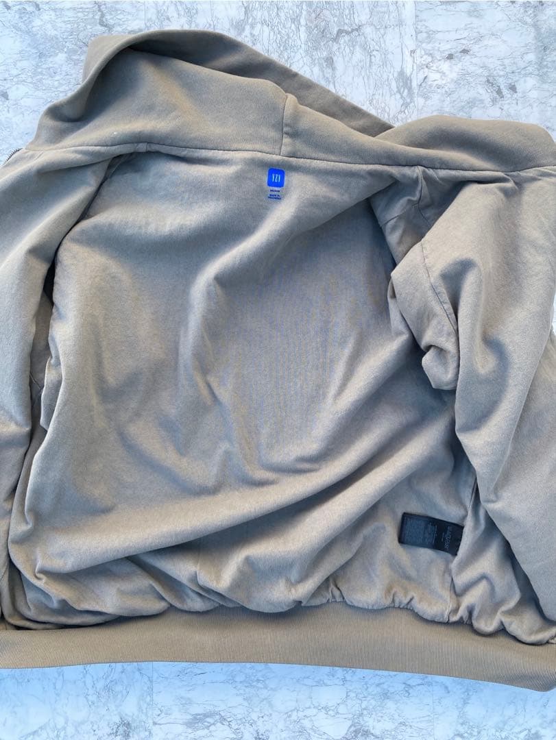 【美品・希少】Yeezy Gap ジップアップパーカー 【ベージュグレー】　短丈