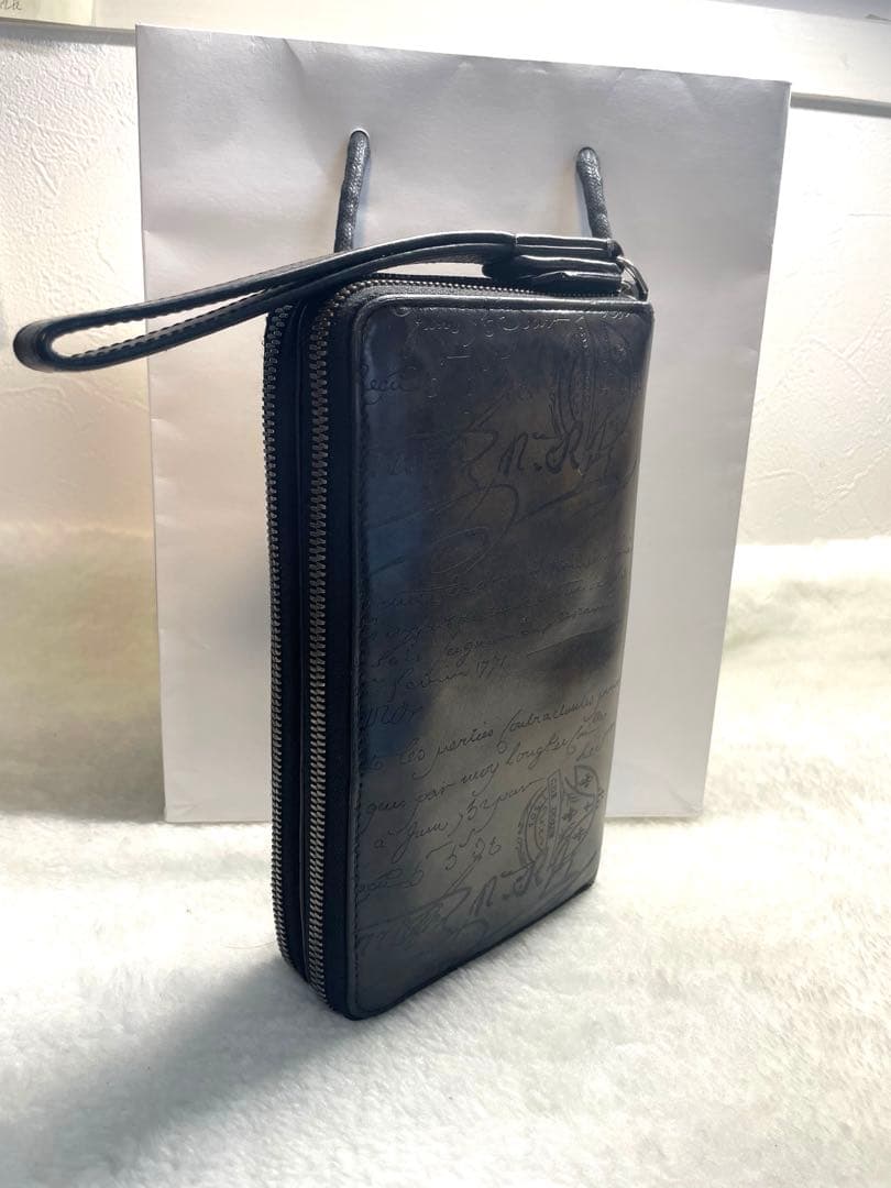 ピコレ‼️ベルルッティBerlutiカリグラフィTALIラウンドファスナー