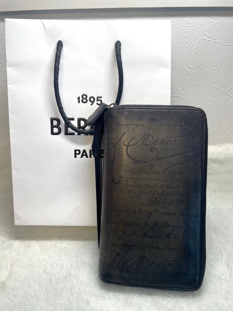 ピコレ‼️ベルルッティBerlutiカリグラフィTALIラウンドファスナー