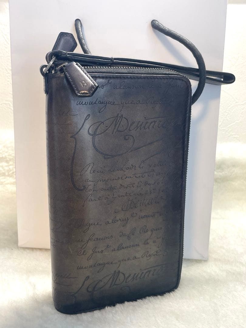 ピコレ‼️ベルルッティBerlutiカリグラフィTALIラウンドファスナー