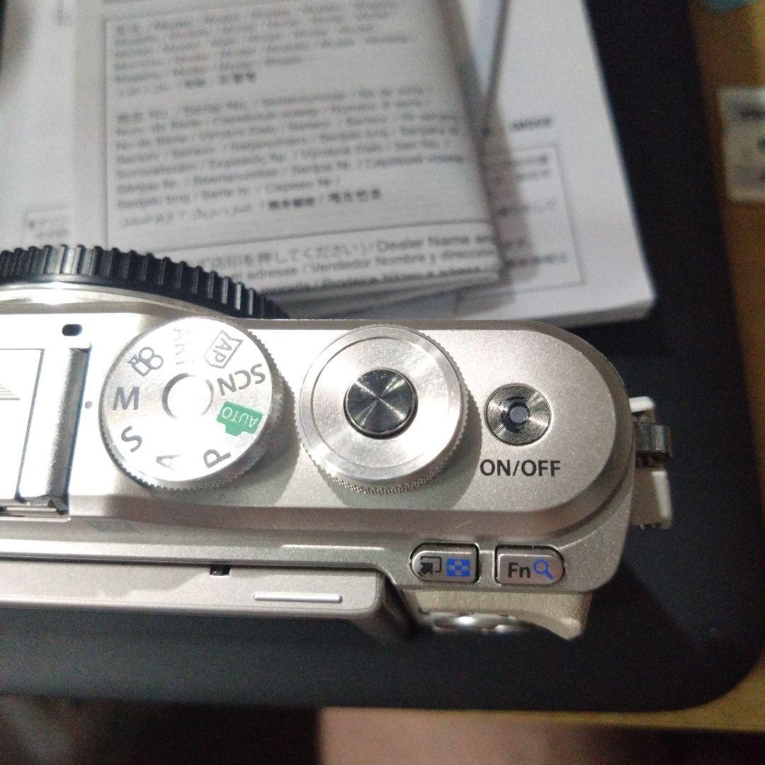 オリンパス PEN E-PL9 ダブルズームレンズキット ミラーレス一眼カメラ