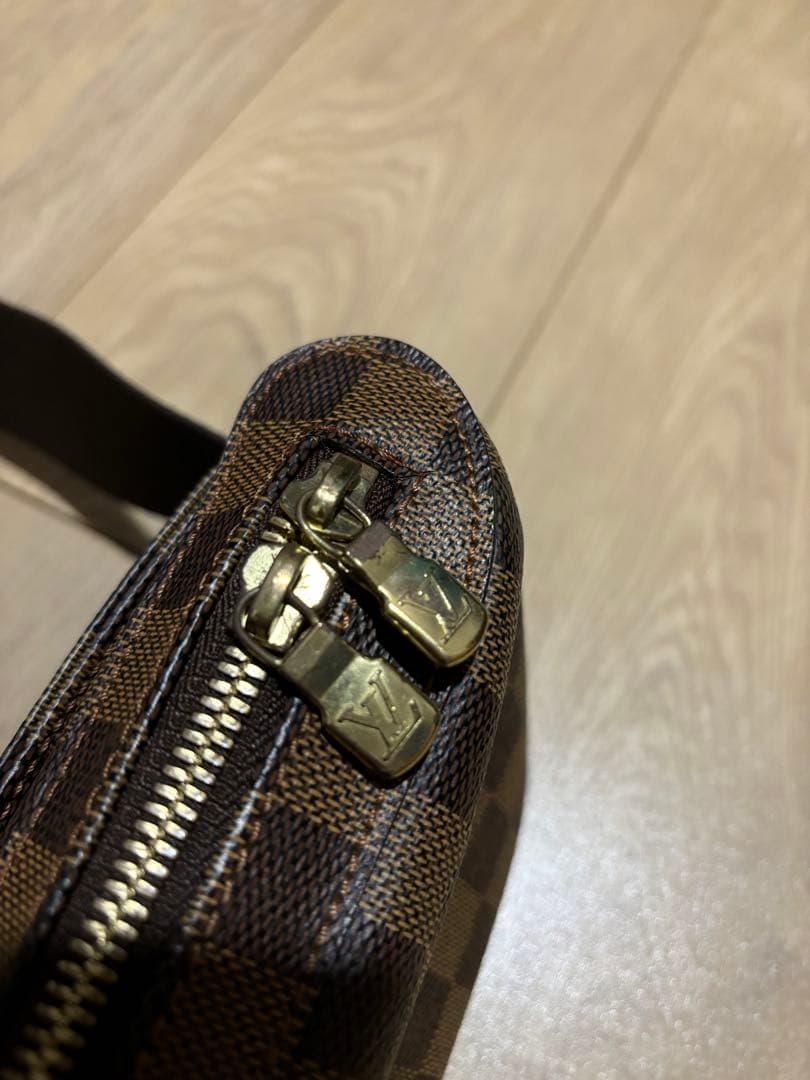 louisvuitton ルイビイトン ダミエ　ボディバッグ　クロスバッグ