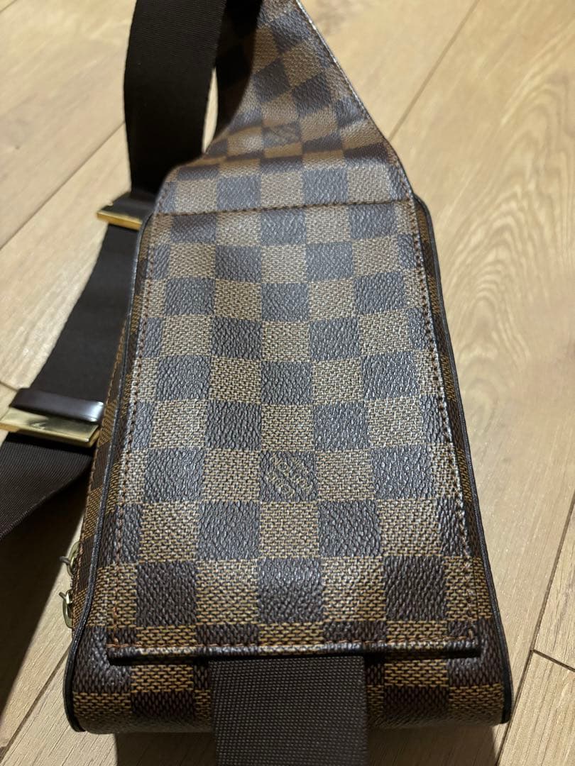 louisvuitton ルイビイトン ダミエ　ボディバッグ　クロスバッグ