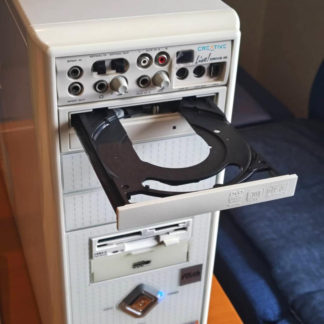 XP起動確認済 Faith Inspire VT 本体＋モニタ HDD無