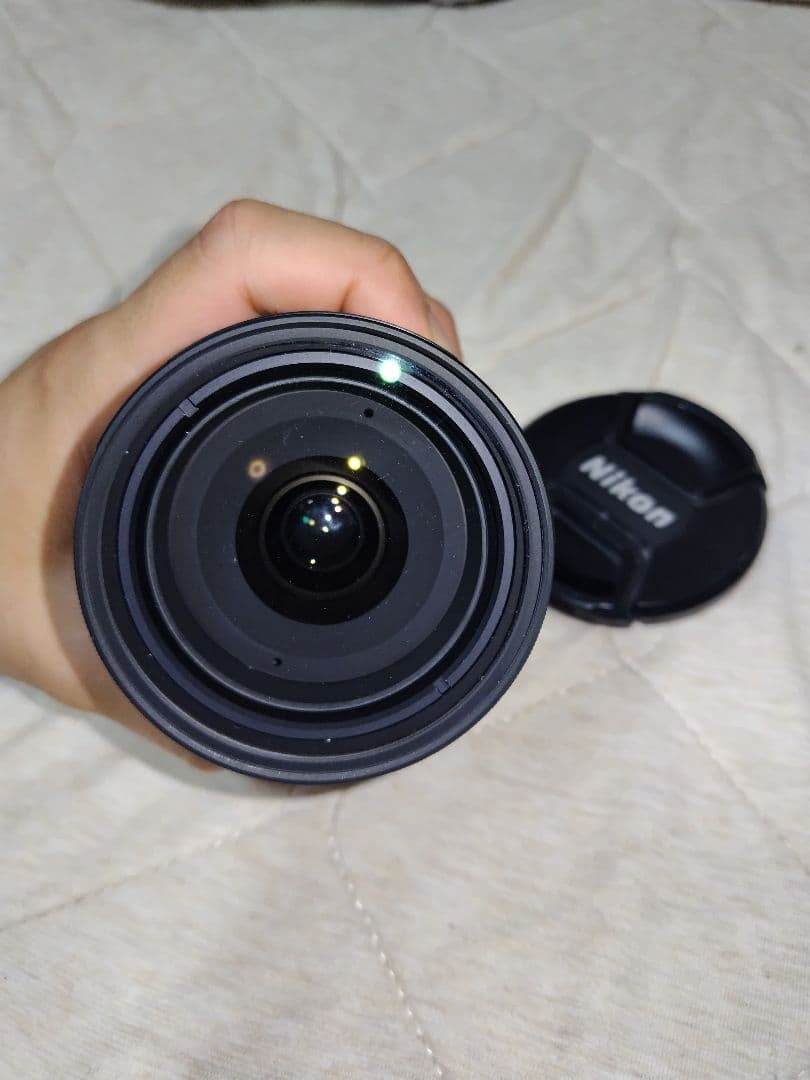 Nikon AF-S DX VR Zoom-Nikkor 18-200mm f…