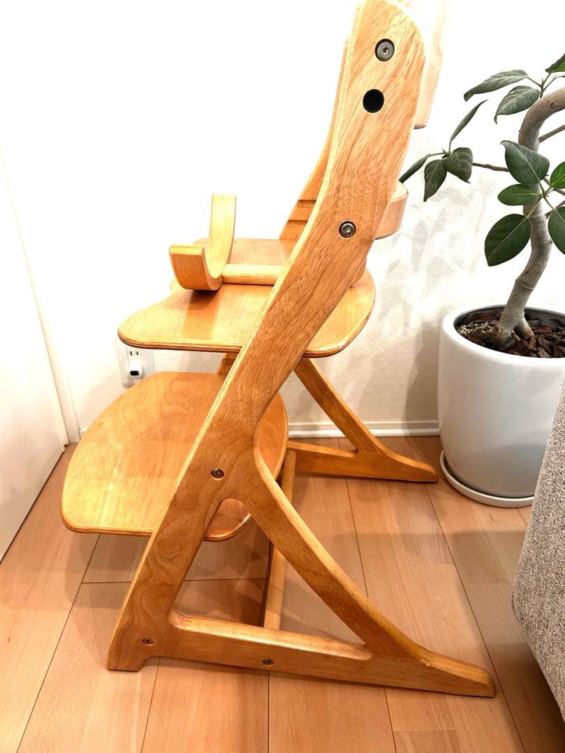 美品＊大和屋すくすくスリムフィットチェアガードつき