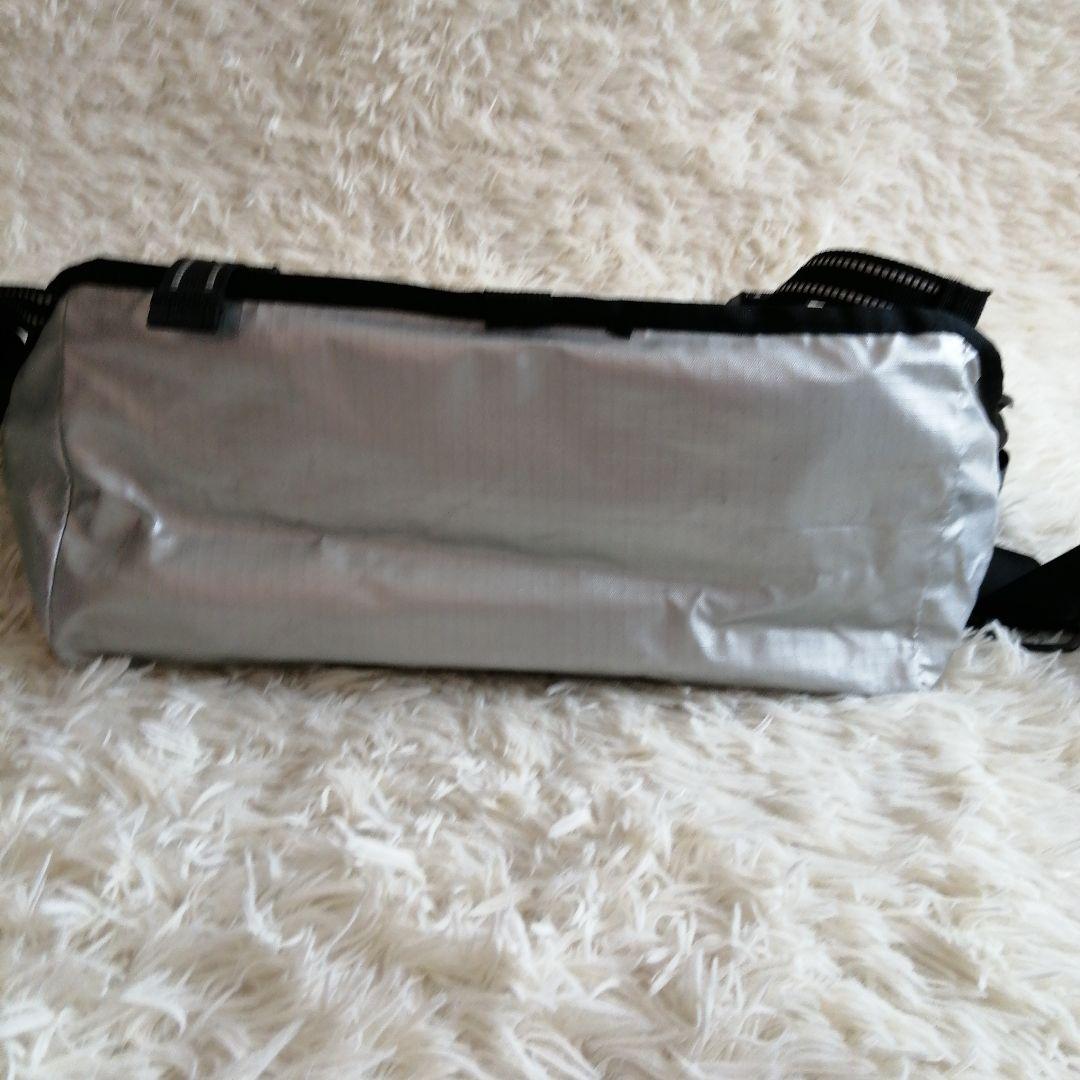 CHROME メッセンジャーバッグ シルバー/ブラック