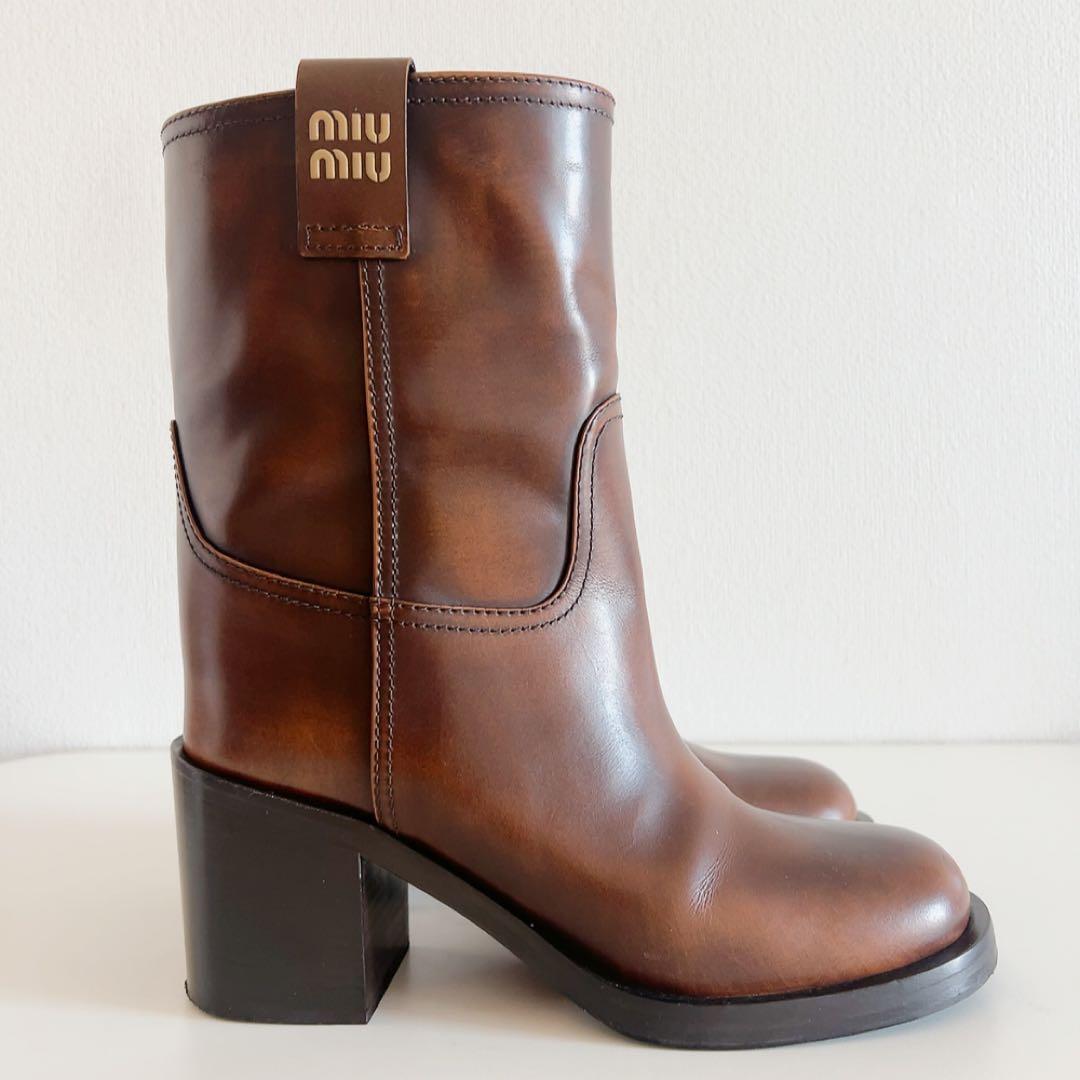 お値下げ【ミュウミュウ】 レザーショートブーツ 38