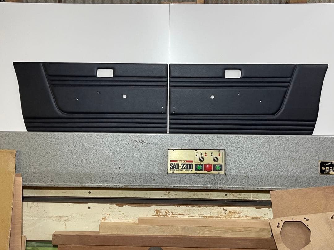 ジムニーJA11 JA12 22用 フロント内張り左右2枚セット（ブラック）