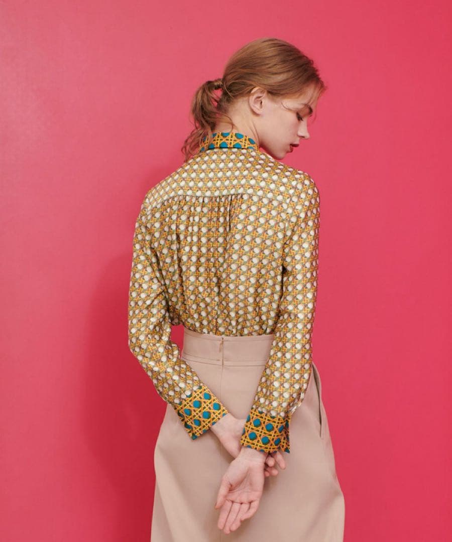 【新品未使用タグ付き】LOULOU WILLOUGHBYボウタイブラウスイエロー