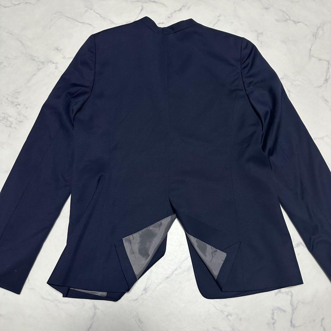 未使用級美品　ユナイテッドアローズ　レダ製生地　ノーカラーパンツスーツ　ネイビー