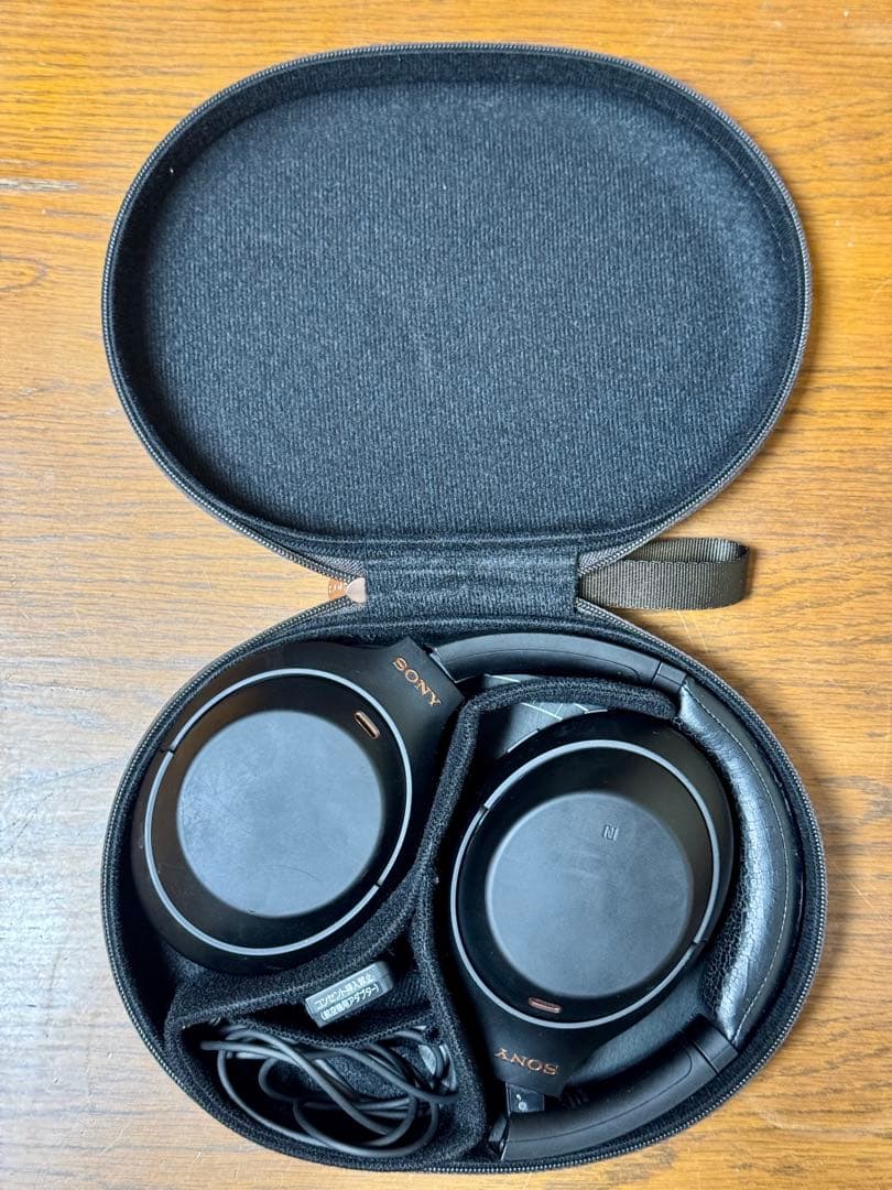 SONY WH-1000XM4 ワイヤレスヘッドホンブラック美品ケース付き