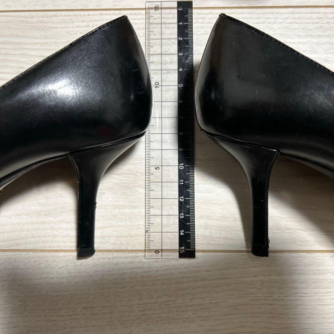 プラダ　黒　パンプス