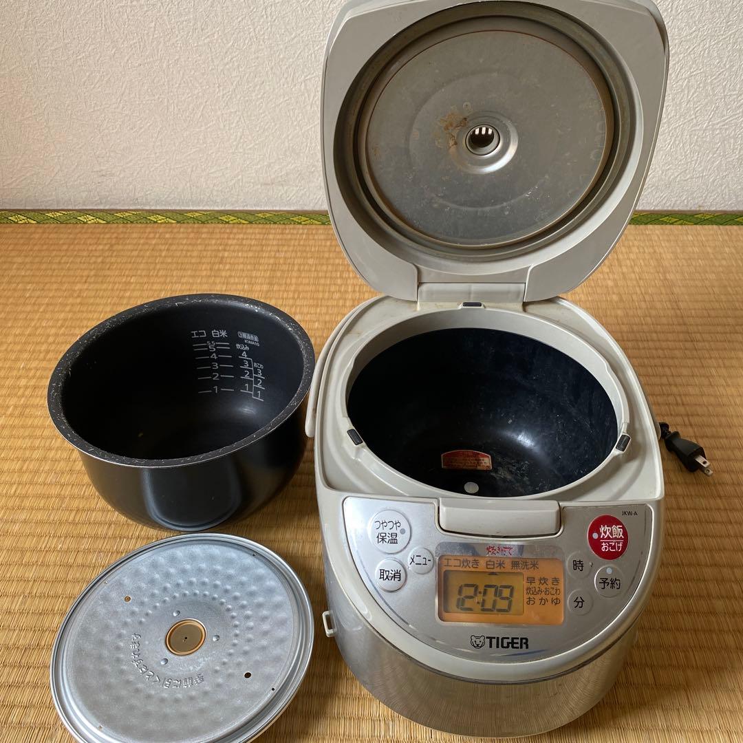 (匿名配送) タイガー　炊飯器　5.5合
