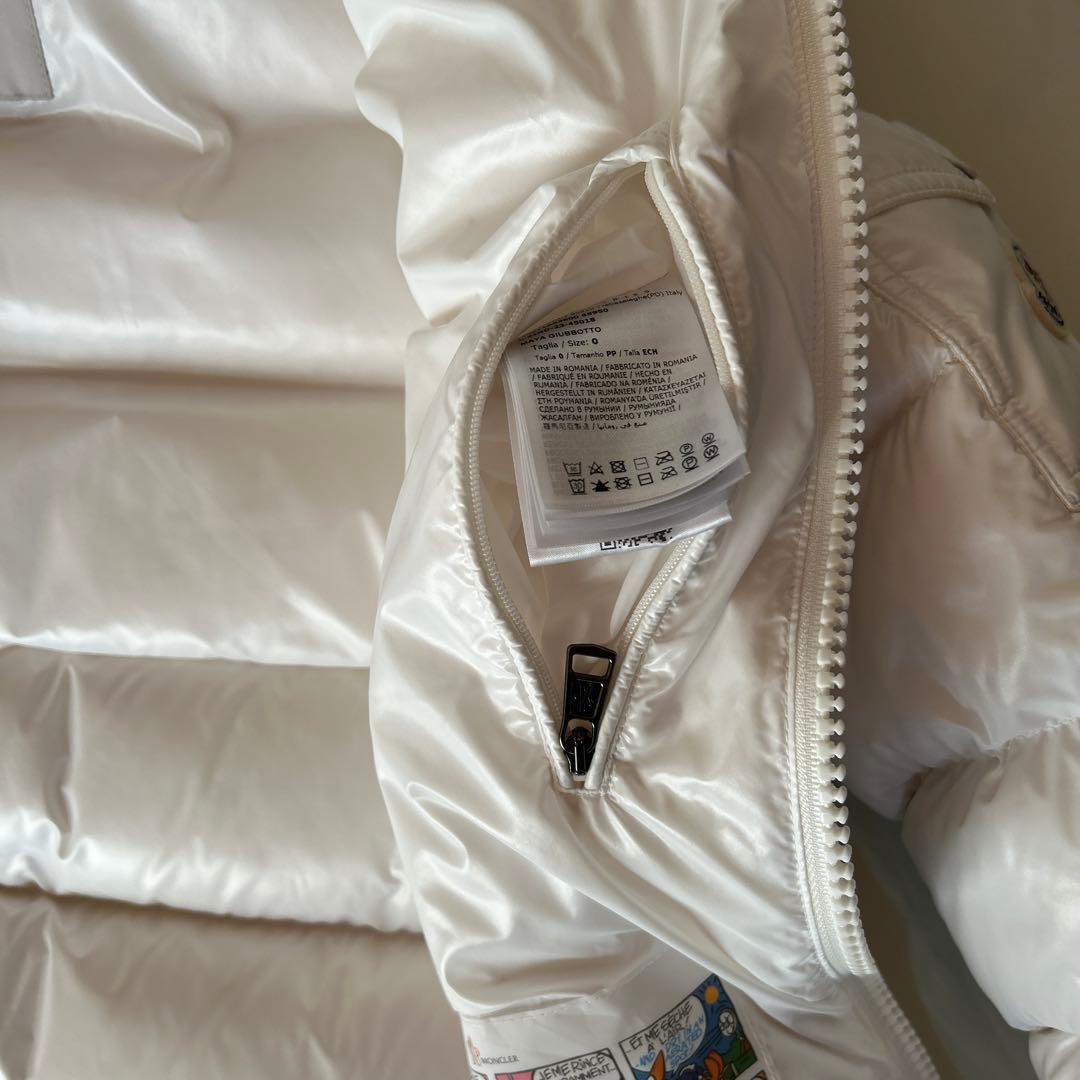 MONCLER ホワイト ダウンジャケット