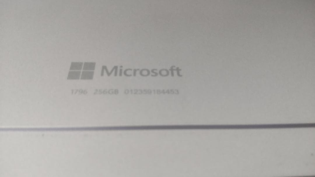 Microsoft Surface Pro5 1796 256/8 難あり