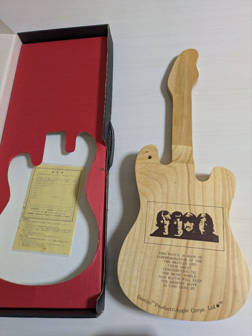 The Beatles 5000本限定版 ギター型メンバー4本腕時計