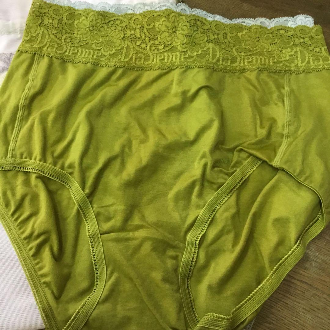 三色ショーツポーチ付き